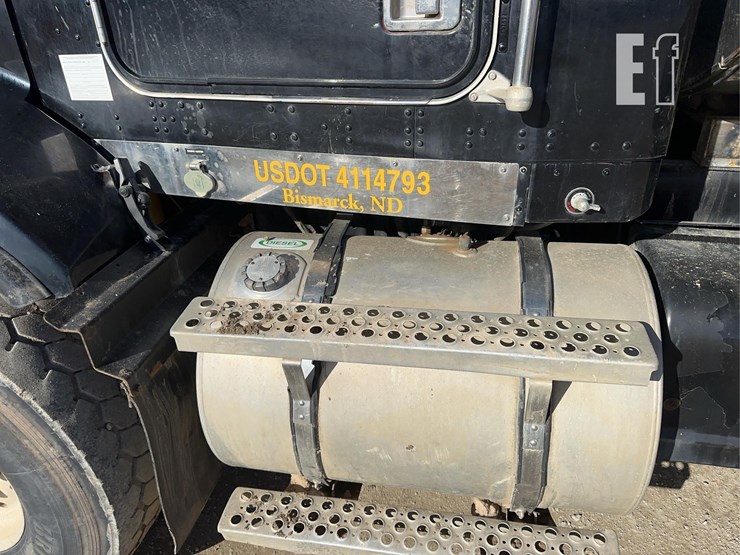 2002-kenworth-t800-image-30