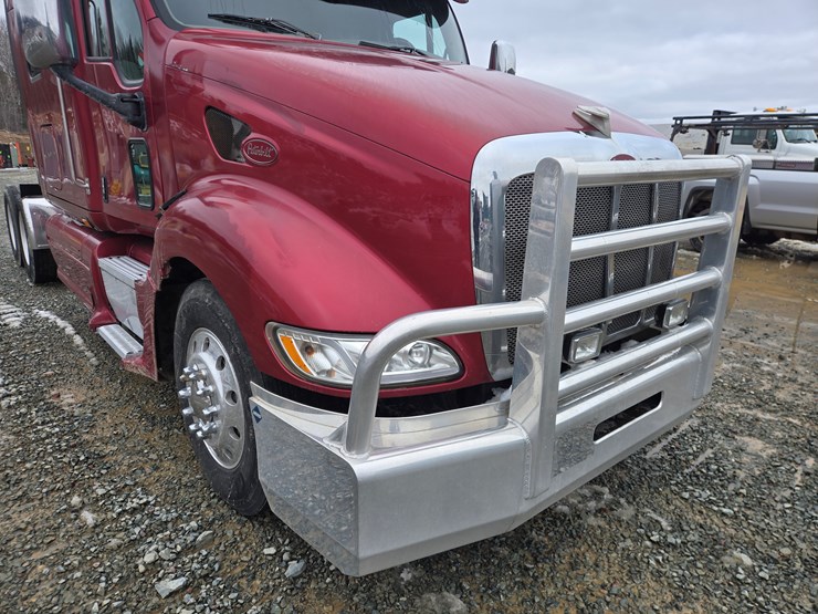 2007-peterbilt-387-image-11