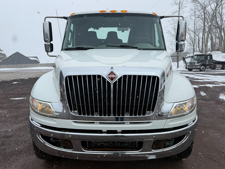 2013-international-4400-sba-image-32