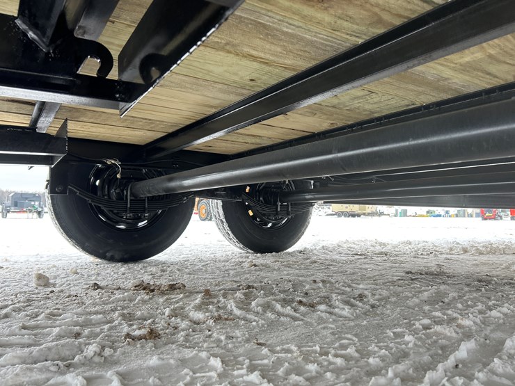 2026-massey-ferguson-8-image-26