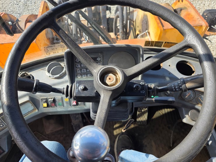 volvo-l120d-image-64