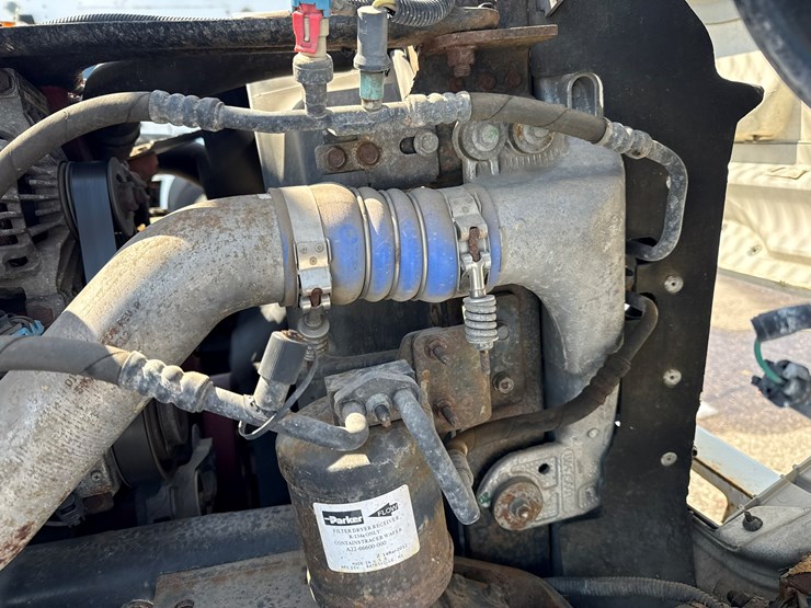 #1070-•-2012-freightliner-boom/crane-truck-image-17