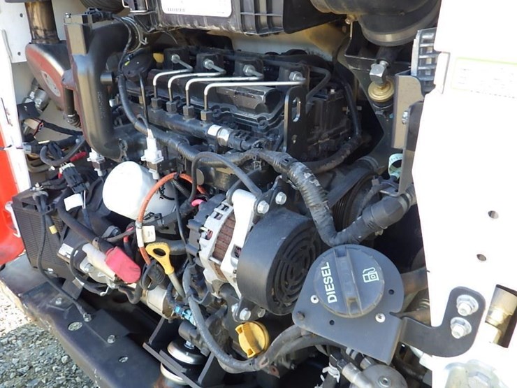 2020-bobcat-s550-image-9