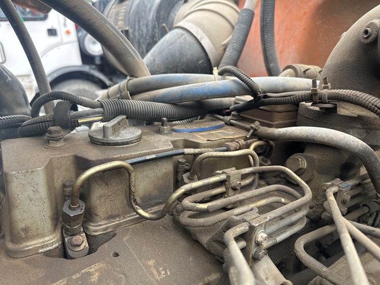 1997-massey-ferguson-8-image-42