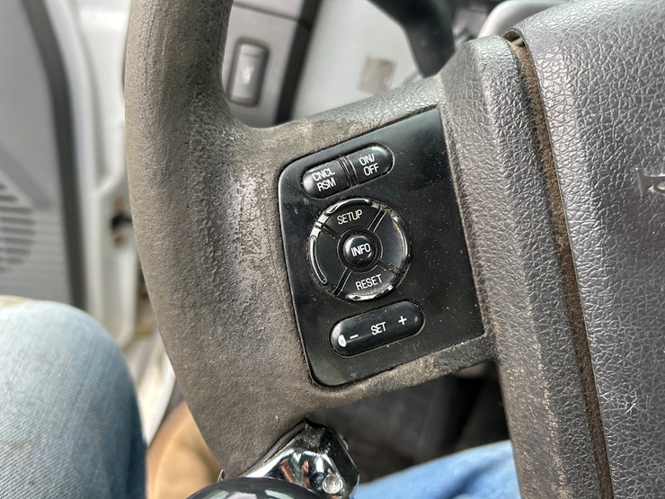 2012-ford-f250-image-35