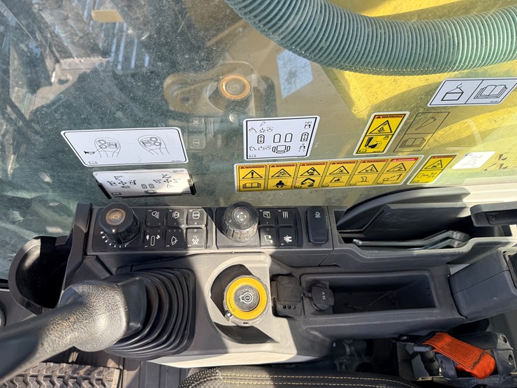 caterpillar-340-image-52