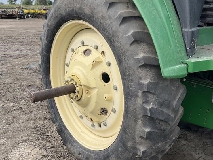 john-deere-7220-image-15