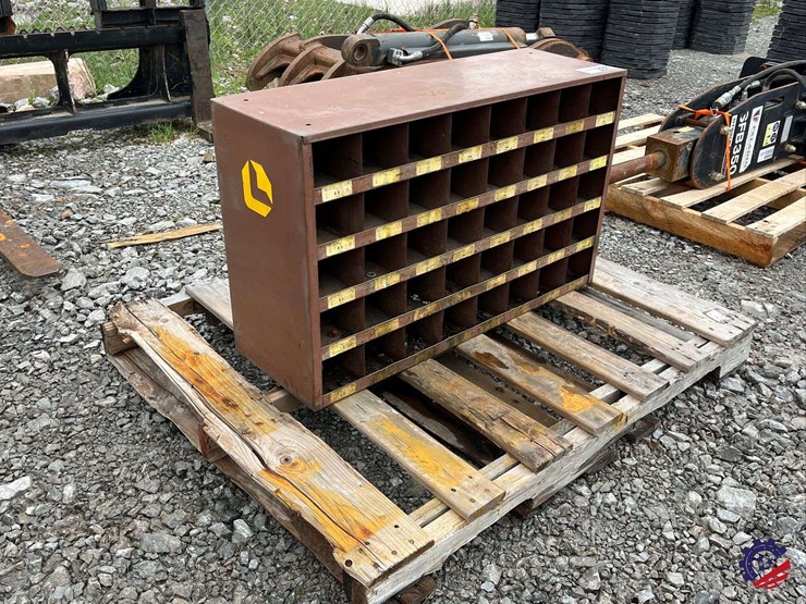 steel-nuts-&-bolts-organizer-shelf-image-5