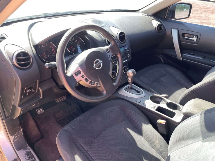 2014-nissan-rogue-image-11