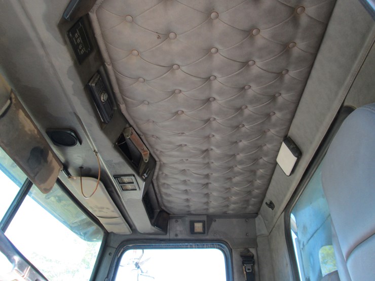 1999-caterpillar-c7-image-35