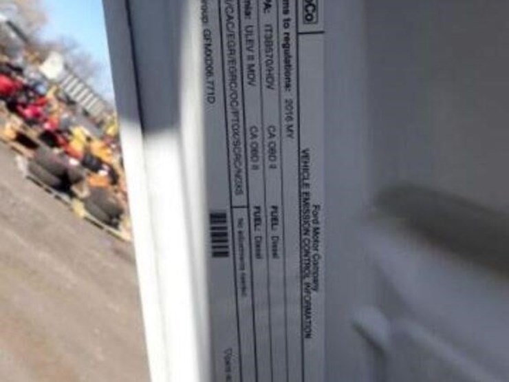 2016-ford-f350-xlt-image-23