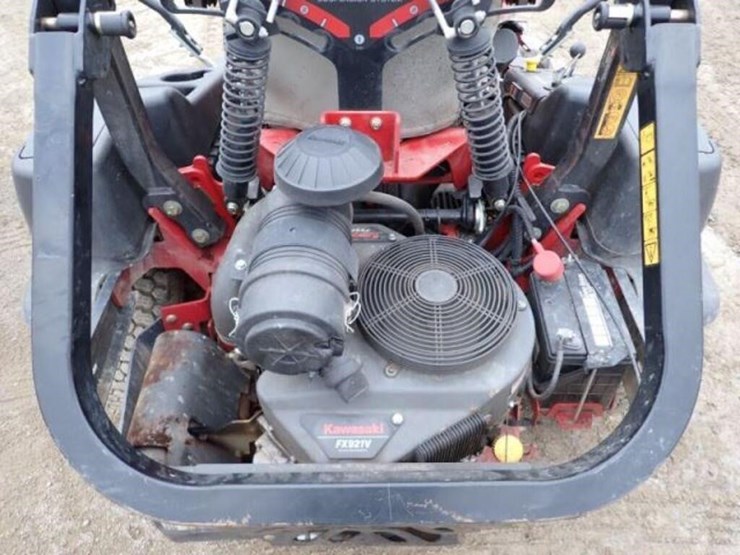 2024-toro-z-master-6000-series-zero-turn-mower-729-image-26