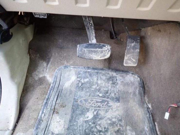 2010-ford-f350-xlt-image-14