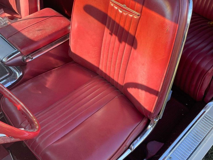 1965-ford-thunderbird-image-56