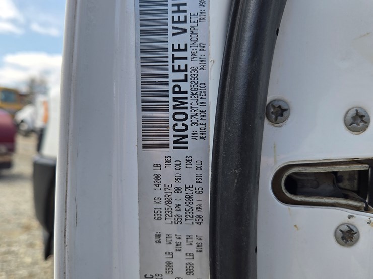 2019-dodge-3500hd-image-66