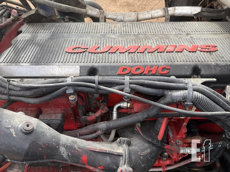 2005-kenworth-w900-image-61