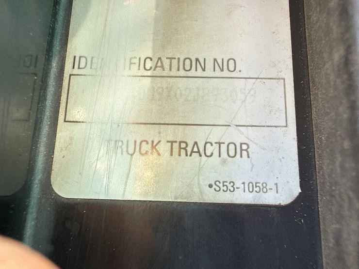 2002-kenworth-t600-image-82