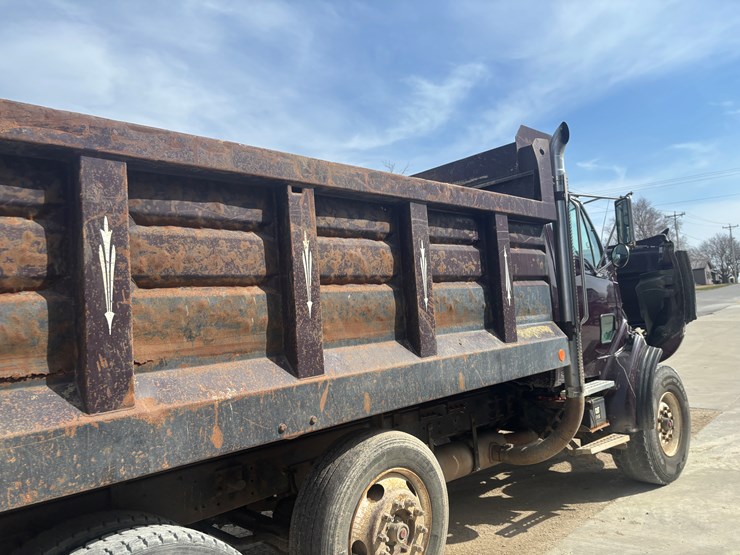 1999-sterling-l9513-image-55