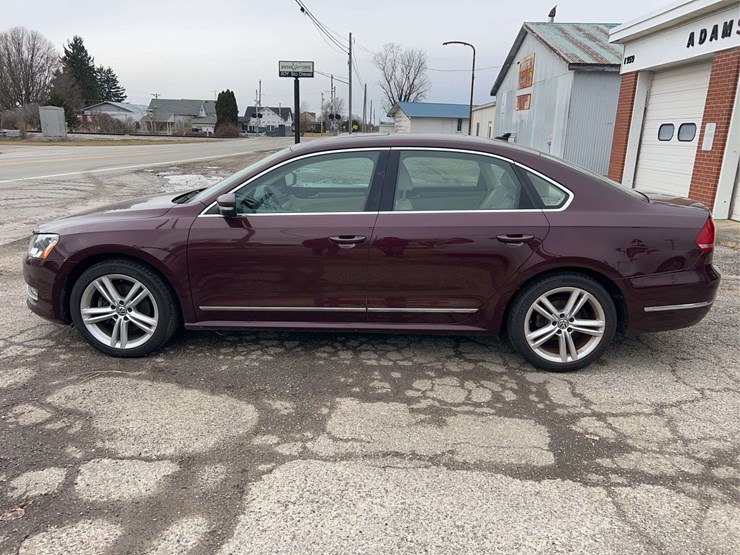 2014-volkswagen-passat-tdi-image-2