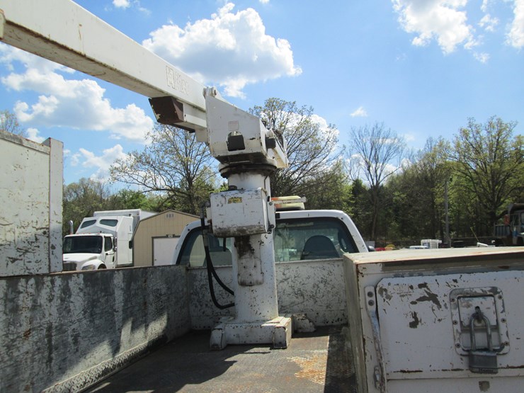 2007-ford-f550-image-21