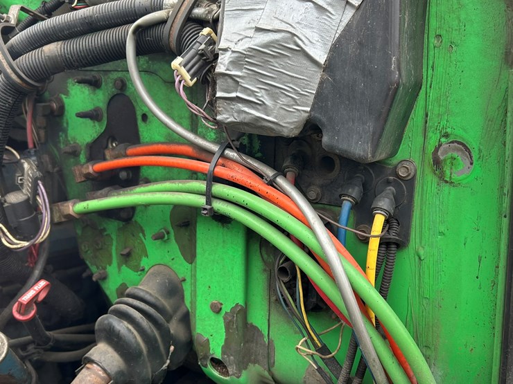 1996-international-4700-image-41