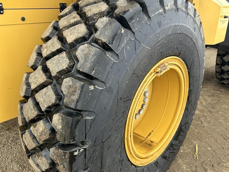 2016-caterpillar-930m-image-84