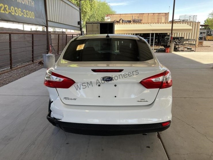 2014-ford-focus-se-sdn-image-6