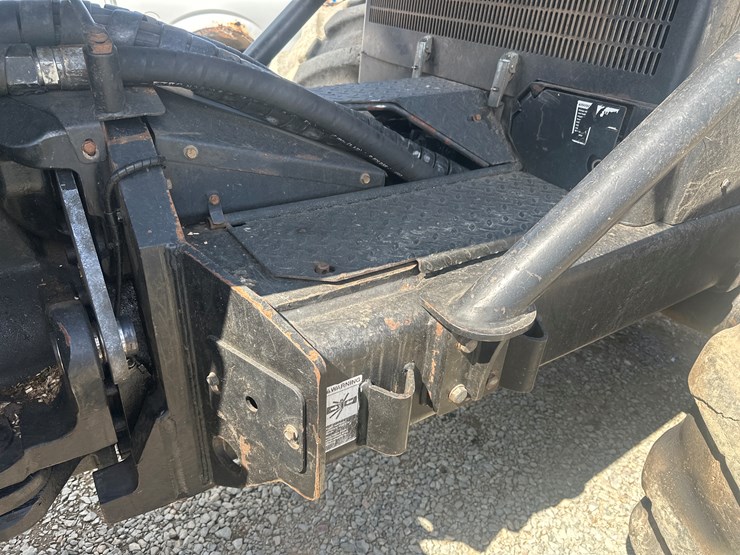 2011-deere-1270e-image-30