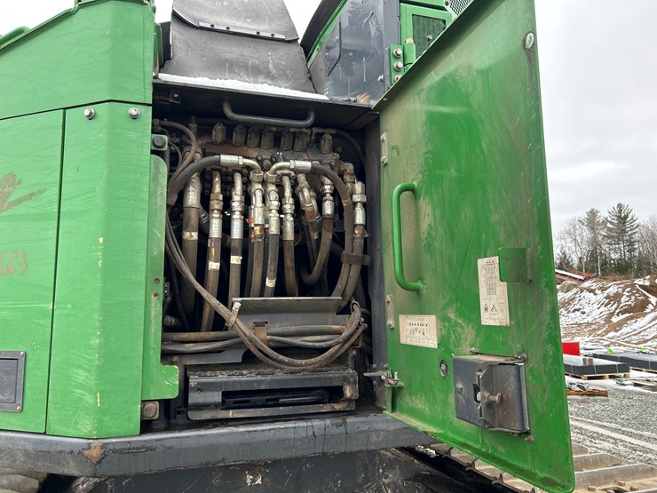 massey-ferguson-8-image-57