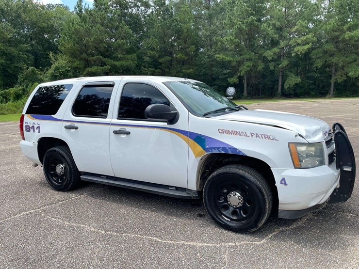 2012-chevrolet-tahoe-image-4