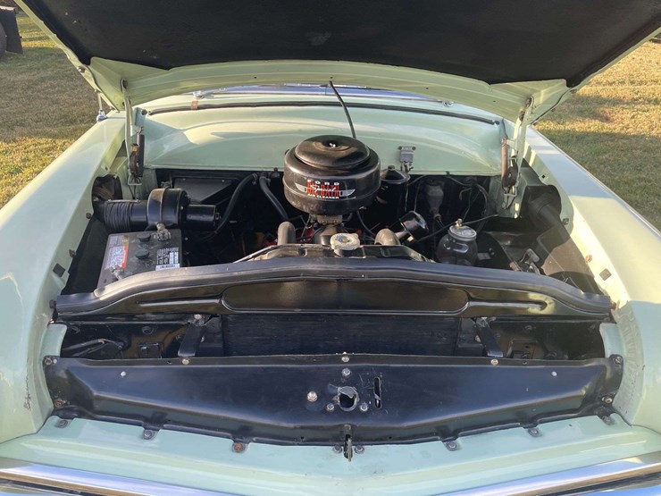 1953-ford-customline-sedan-image-81