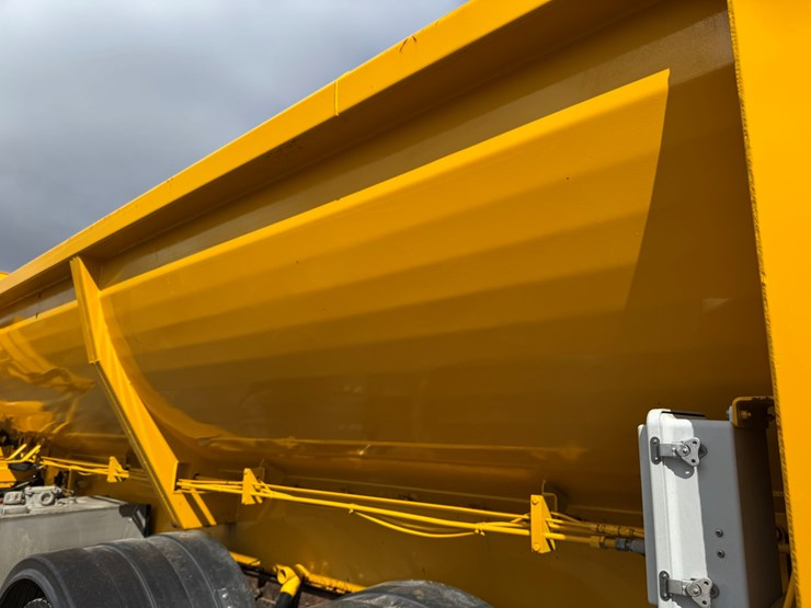 2009-international-workstar-7500-image-43