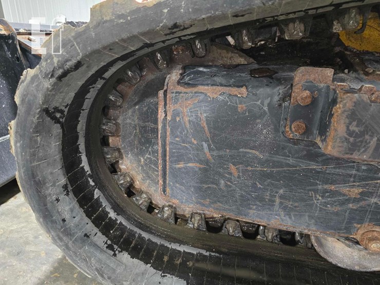 2020-jcb-3ts-8t-image-24