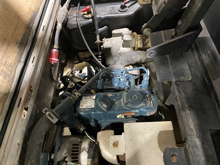 2019-club-car-carryall-1700-image-32