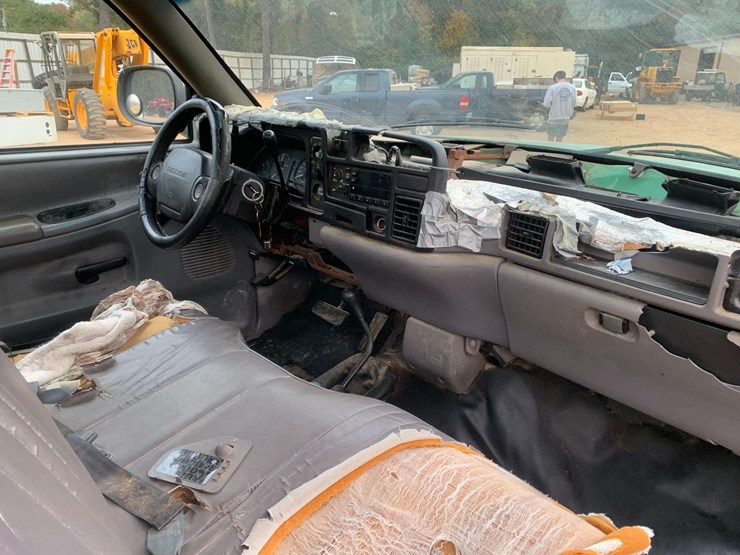 1996-dodge-ram-2500-image-18