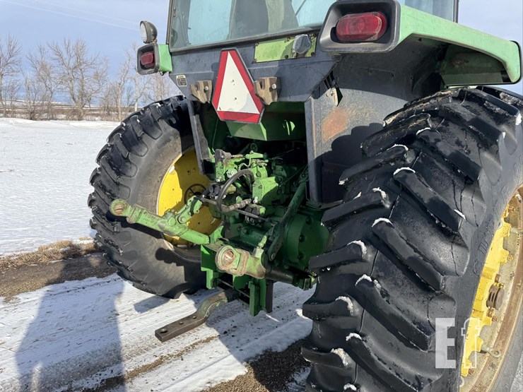 john-deere-4440-image-37