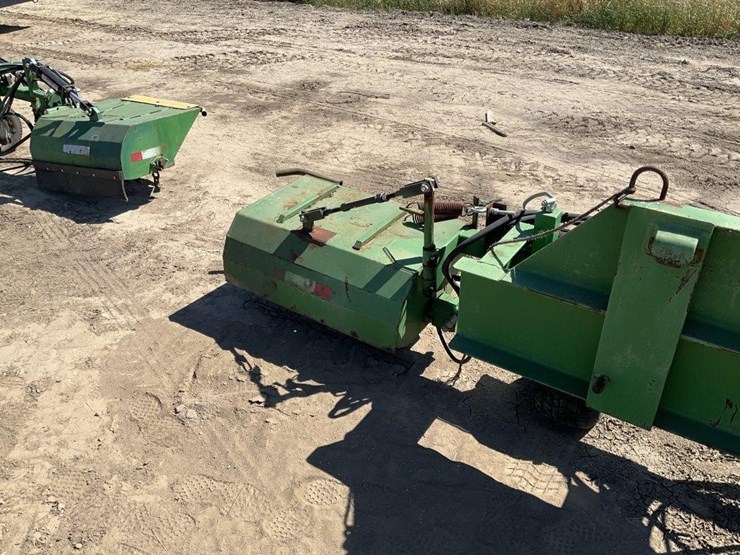 rinieri-"style"-6'-hyd.-berm-flail-mower-attach.-image-8