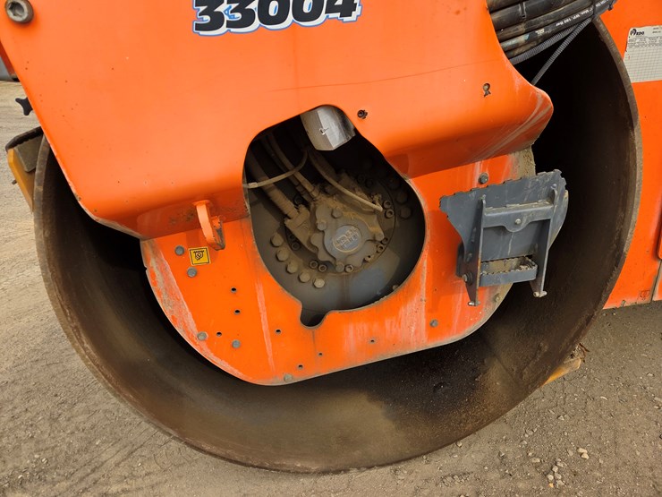 2012-hamm-hd140-image-11