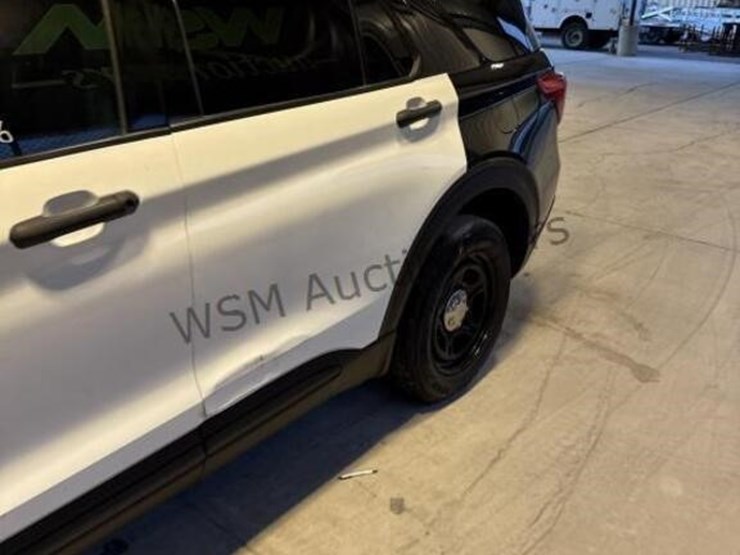 2021-ford-explorer-image-5