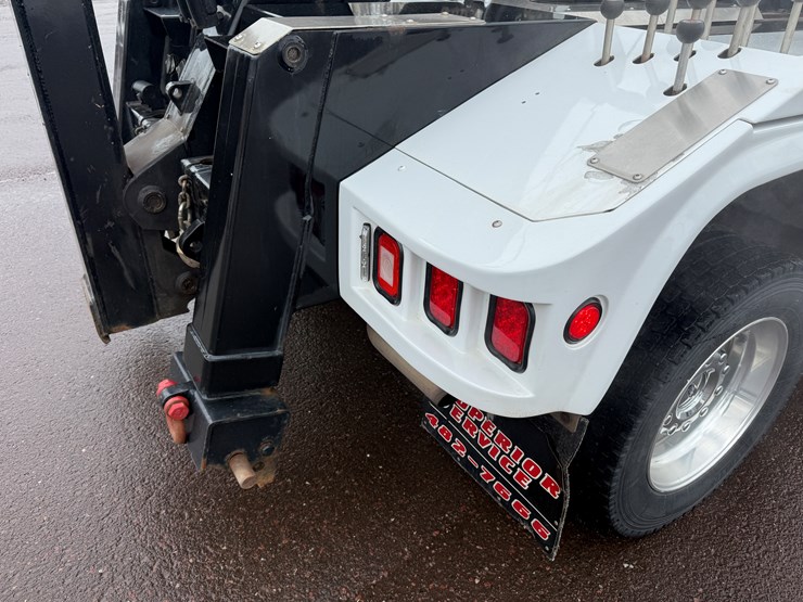 2018-ford-f550-image-33