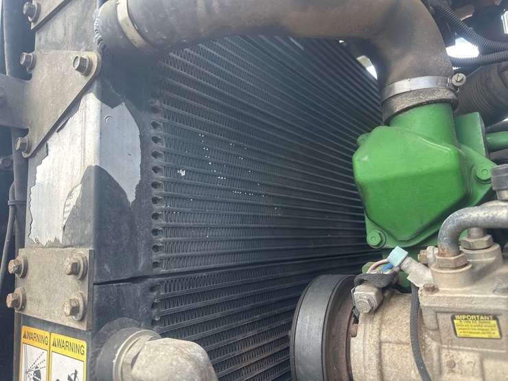 deere-1110e-image-92