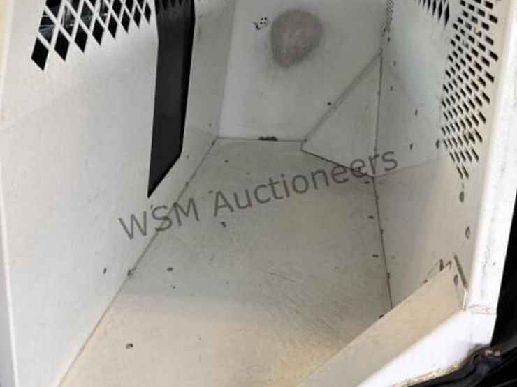 2013-ford-explorer-image-26