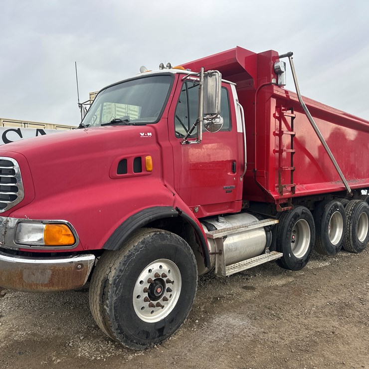 2005 MASSEY-FERGUSON 8