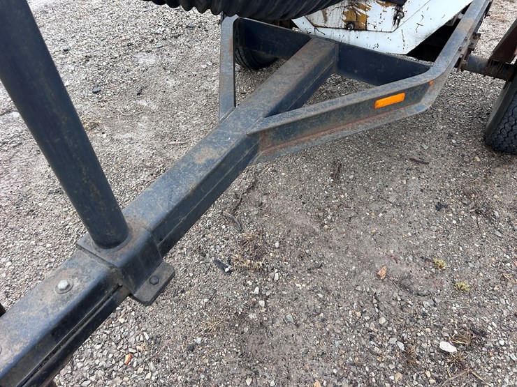 #1687-•-american-road-machinery-towable-leaf-vac-image-9