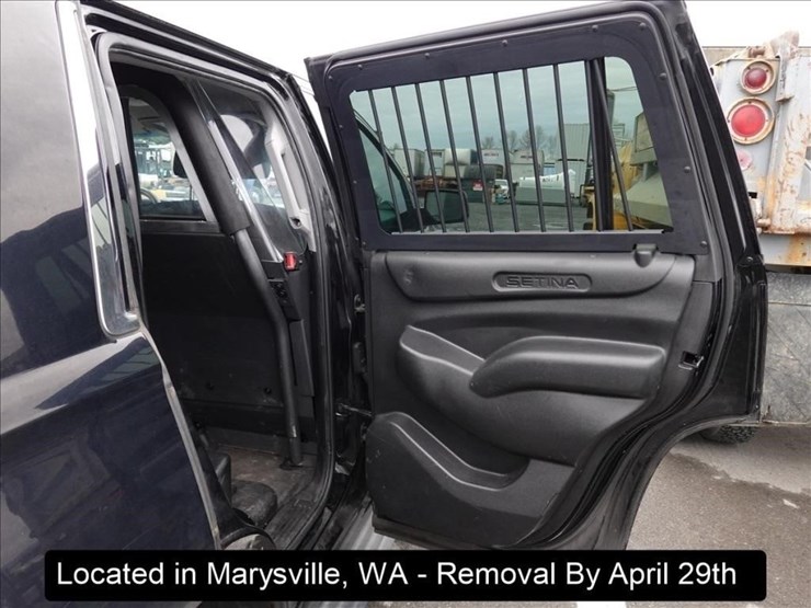 2016-chevrolet-tahoe-image-27