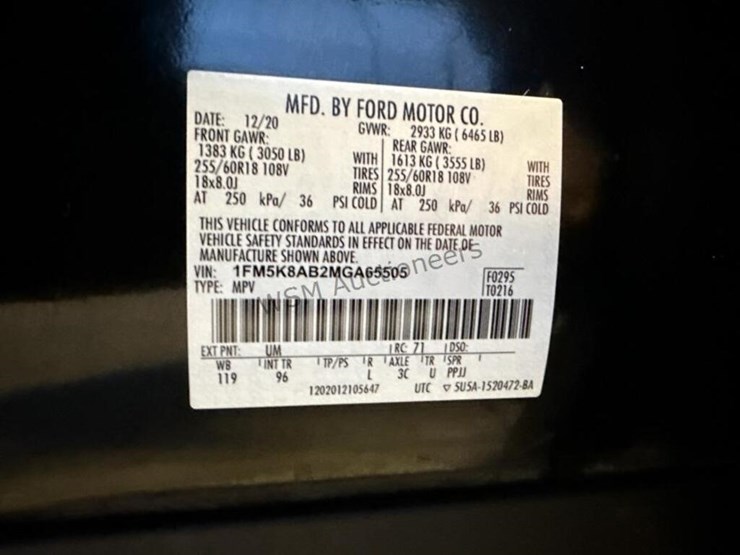 2021-ford-explorer-image-15