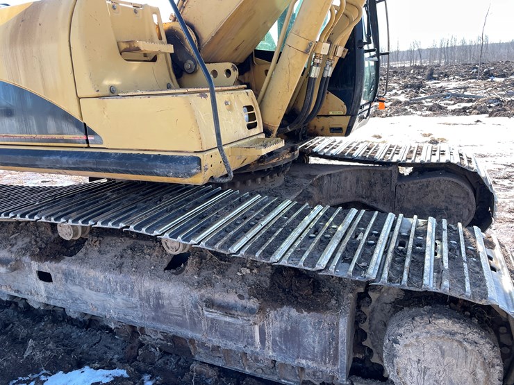 caterpillar-330c-image-25