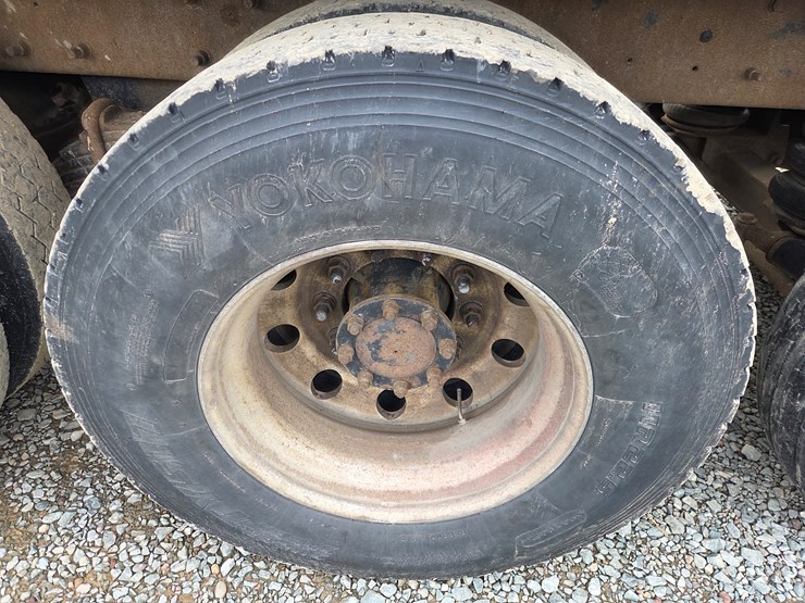 2006-massey-ferguson-8-image-75