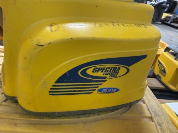 spectra-precision-gl422-dual-grade-laser-image-3