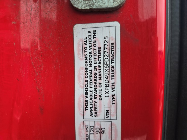 peterbilt-579-image-110